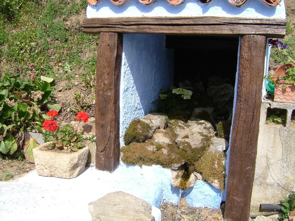 Mattale Villa Tonara Bagian luar foto